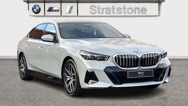 Used BMW i5 2025 for sale - 76218350: Photo 1