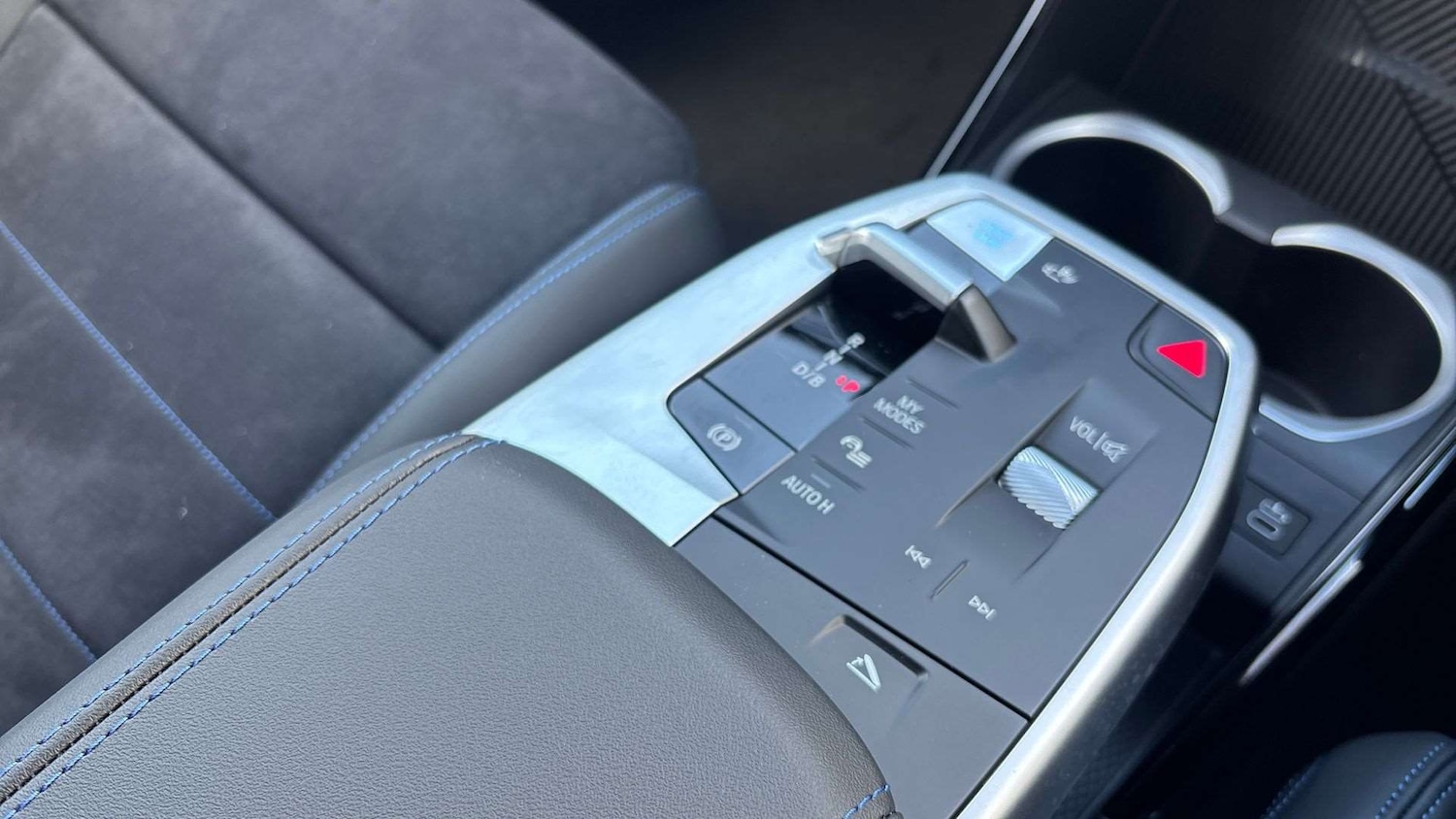 Used BMW iX2 2025 for sale - 77112429: Photo 12