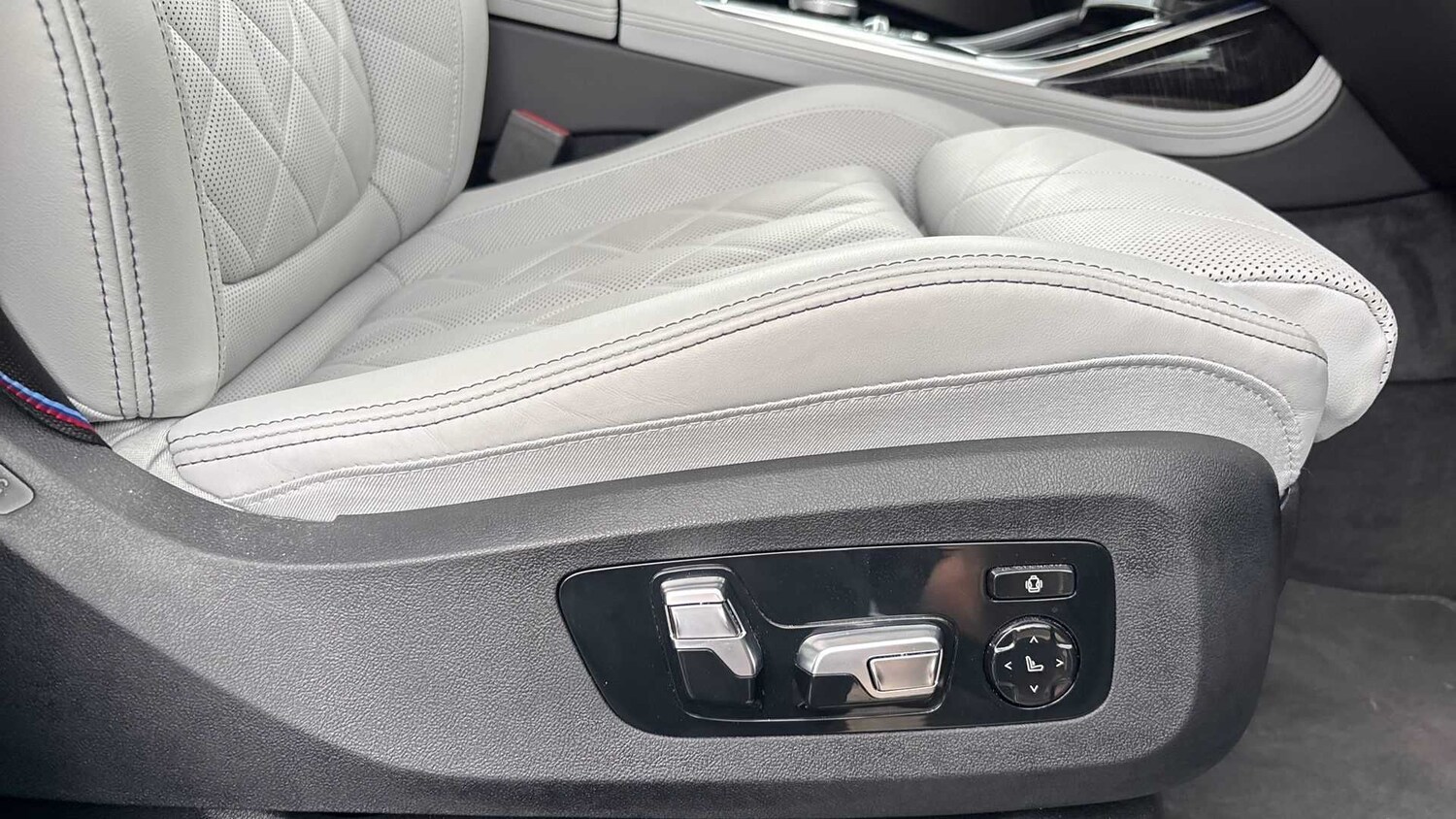 Used BMW X7 2025 for sale - 75818429: Photo 28
