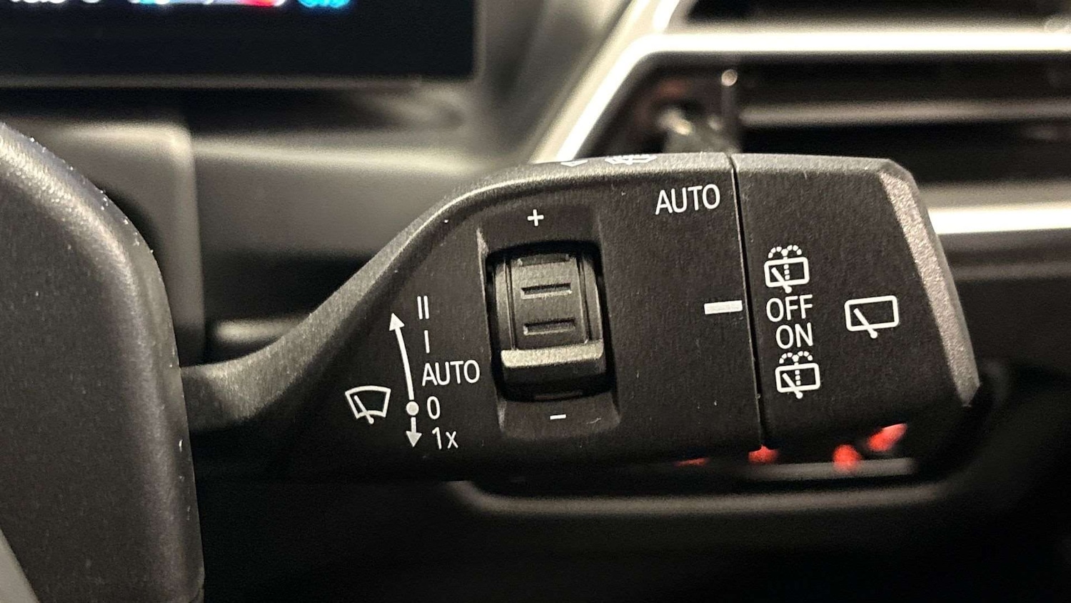 Used BMW 3 Series 2025 for sale - 77134778: Photo 30