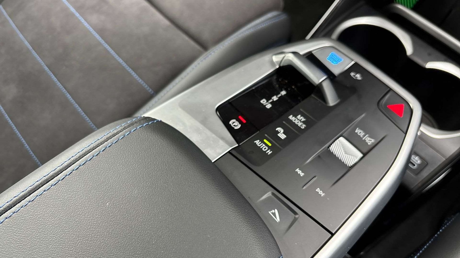 Used BMW iX1 2025 for sale - 76978894: Photo 12