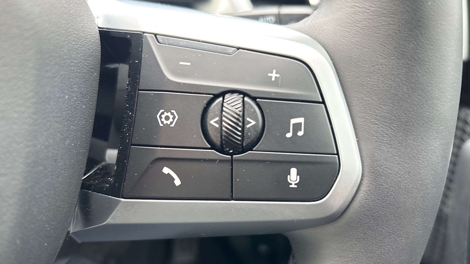 Used BMW iX1 2025 for sale - 76978894: Photo 23