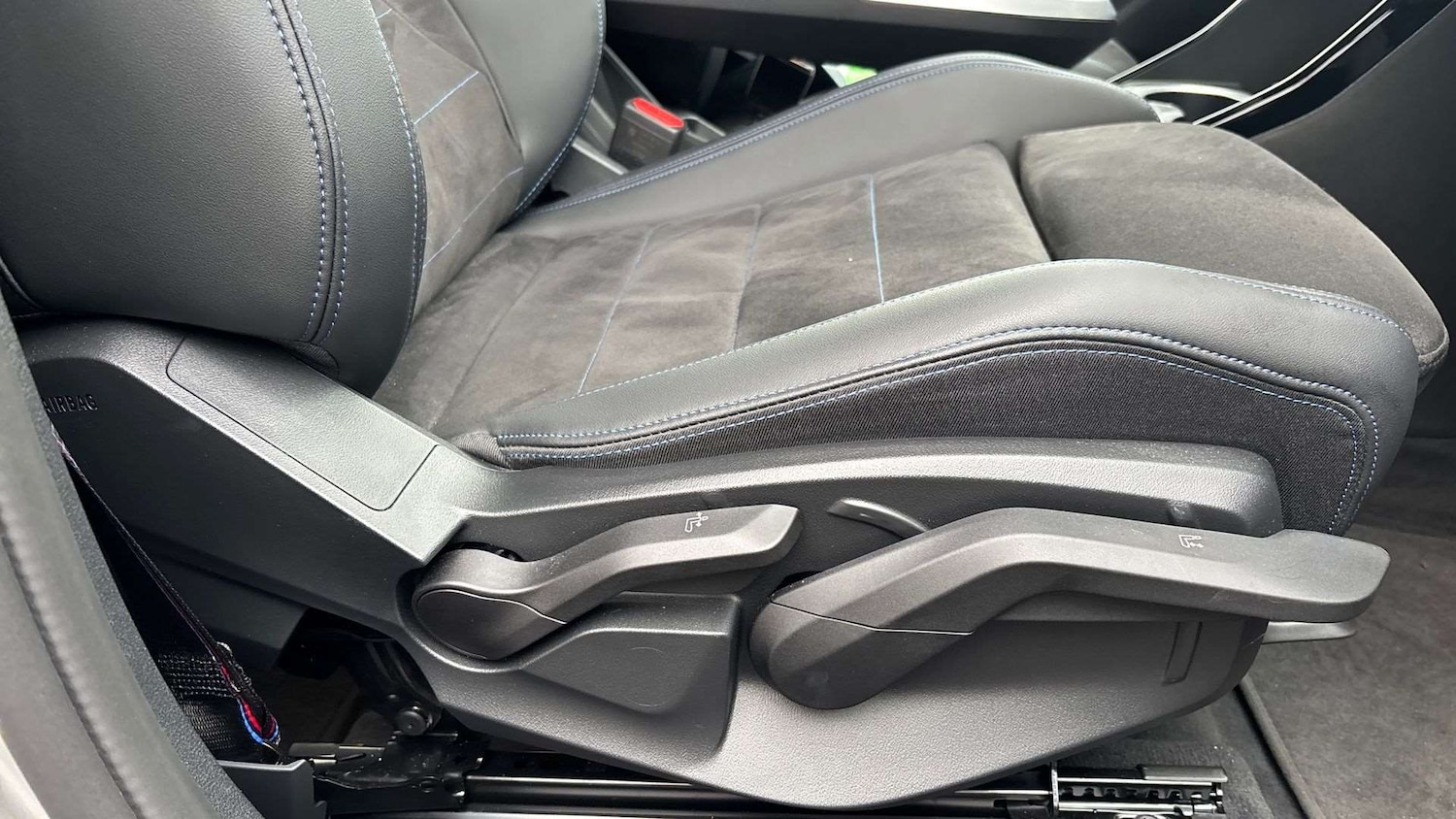 Used BMW iX1 2025 for sale - 76978894: Photo 28