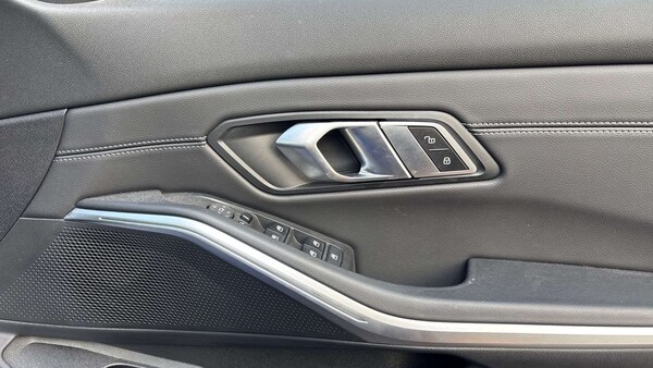 Used BMW 3 Series 2022 for sale - 76045119: Photo 27