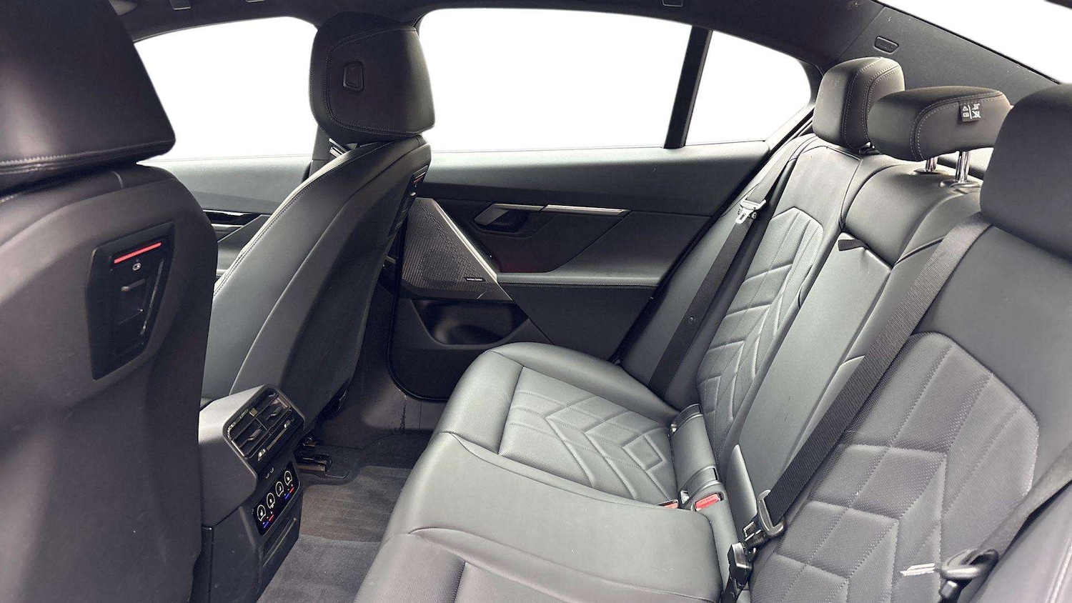 Used BMW 5 Series 2024 for sale - 76460245: Photo 14