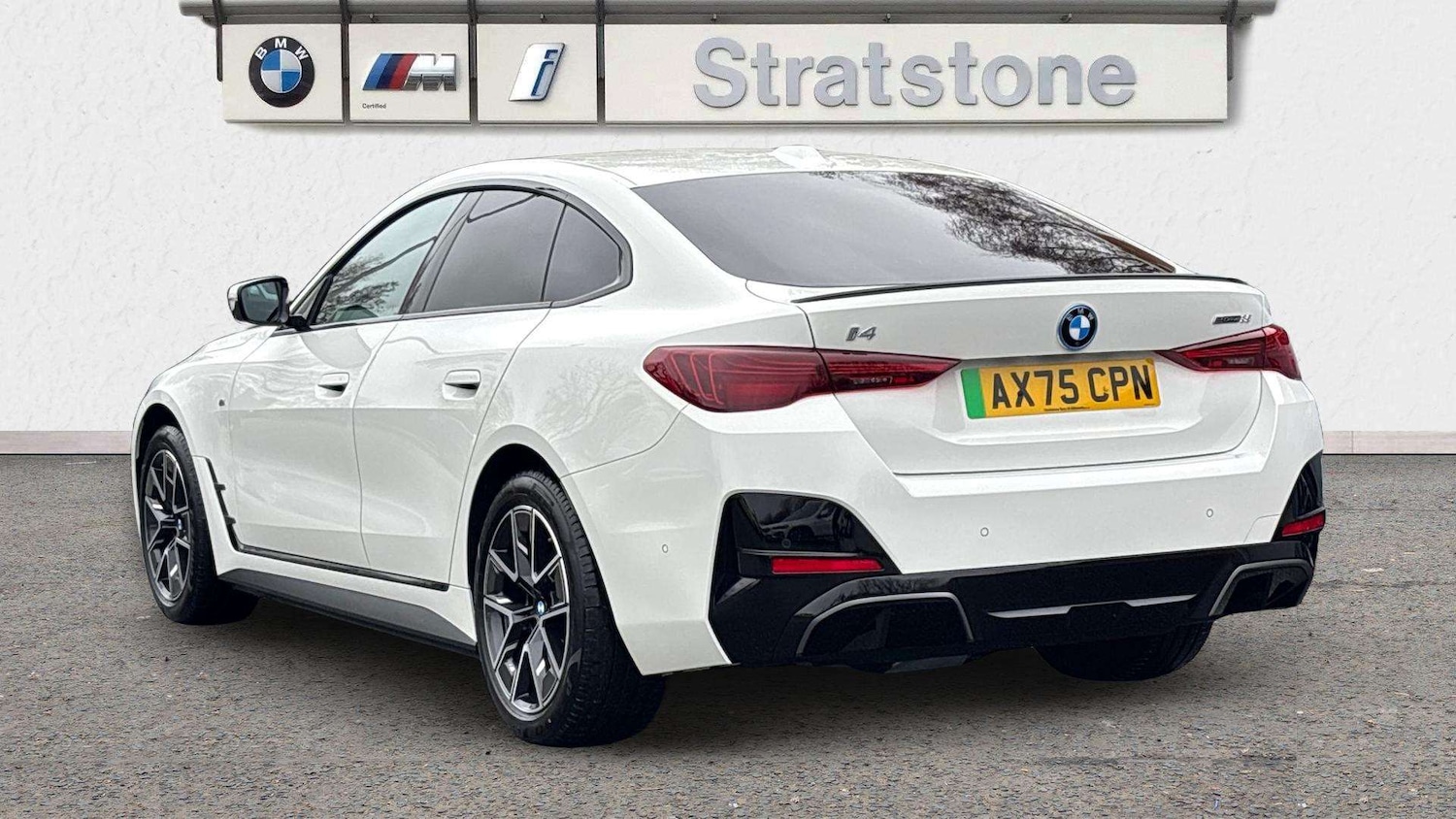 Used BMW i4 2025 for sale - 77112472: Photo 2