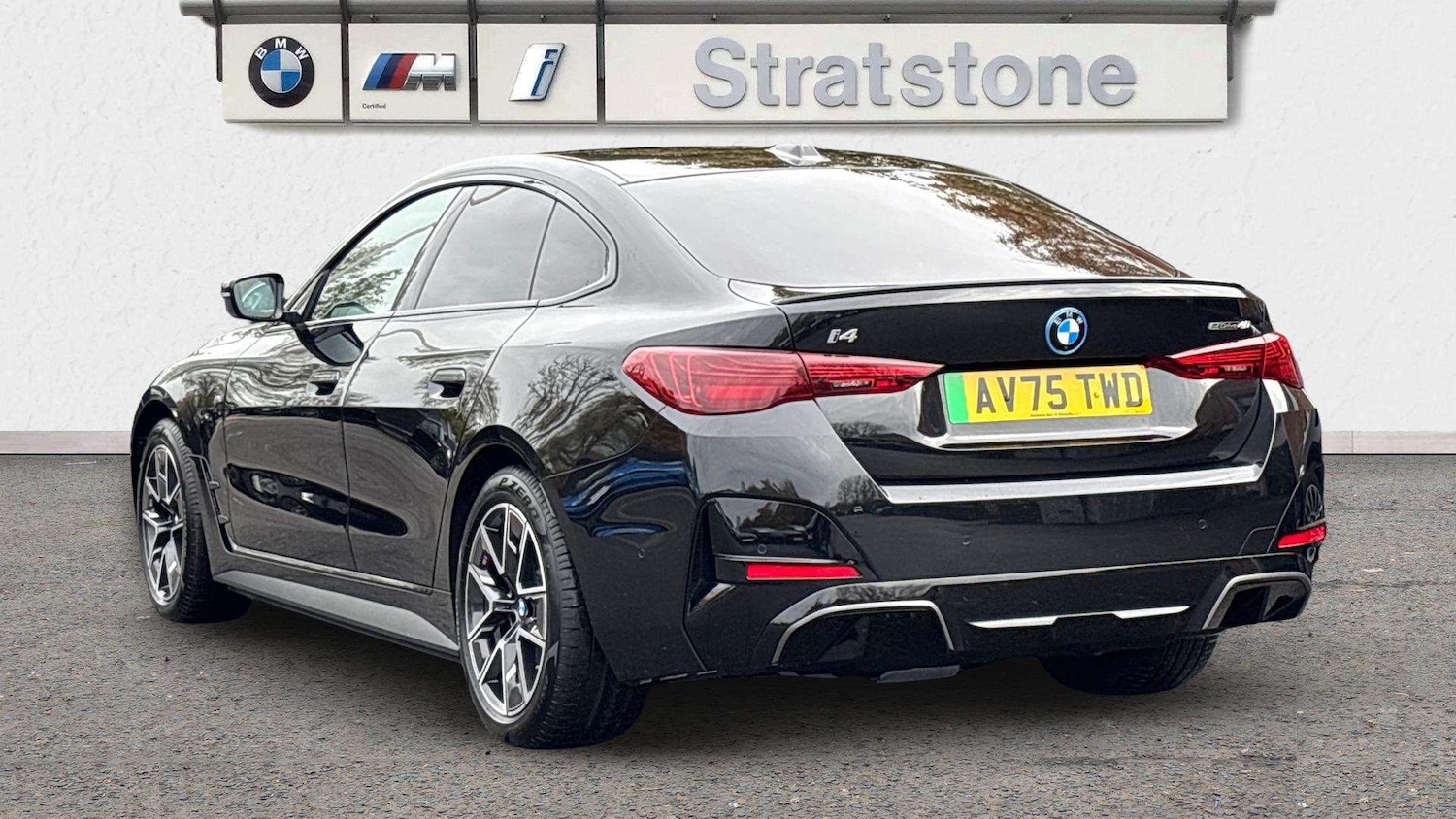 Used BMW i4 2025 for sale - 77076568: Photo 2