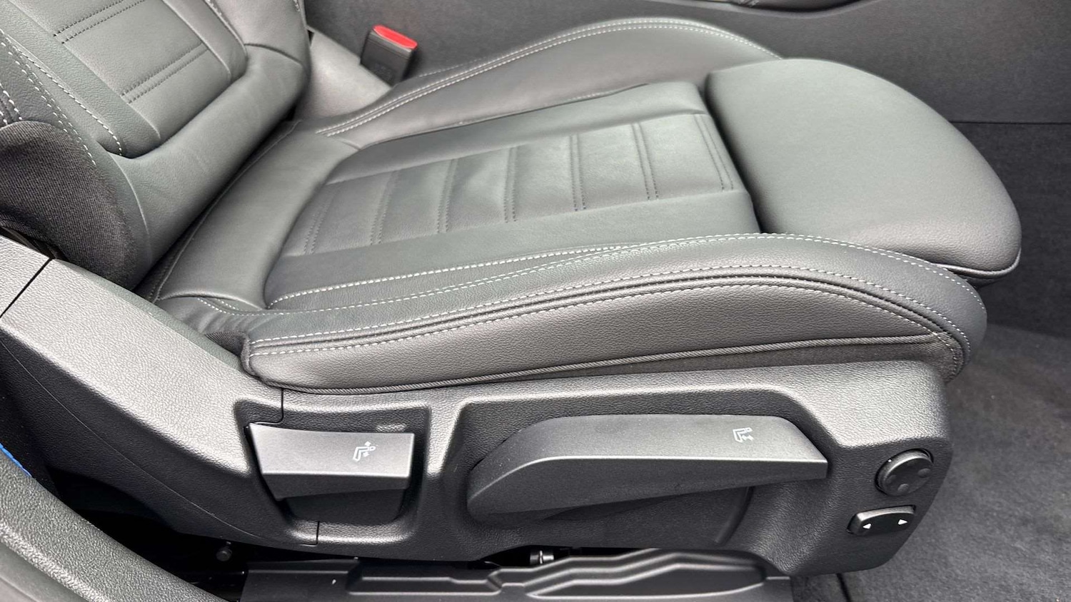 Used BMW i4 2025 for sale - 77076568: Photo 28