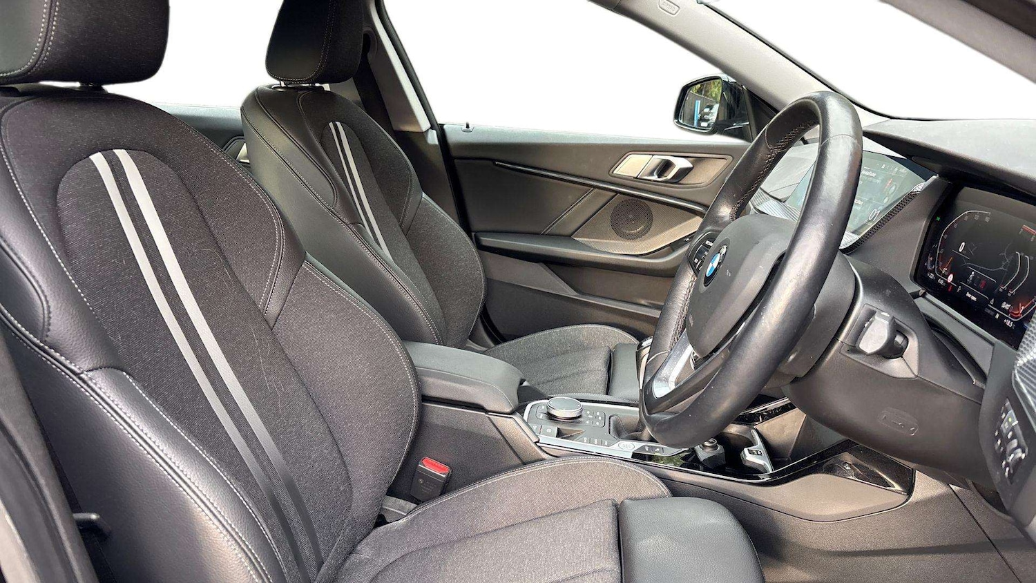 Used BMW 2 Series 2023 for sale - 76141559: Photo 13