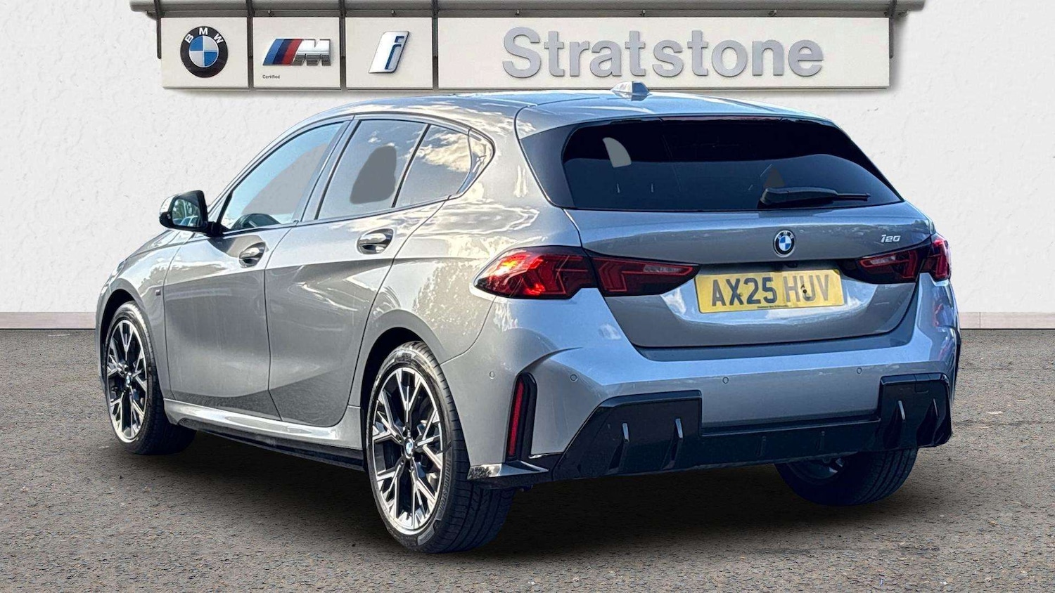 Used BMW 1 Series 2025 for sale - 76087898: Photo 2