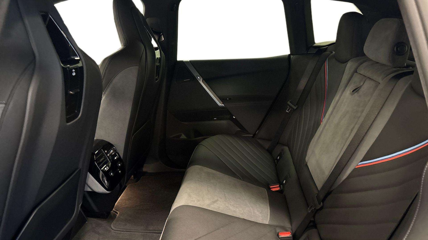 Used BMW iX 2025 for sale - 77112381: Photo 14