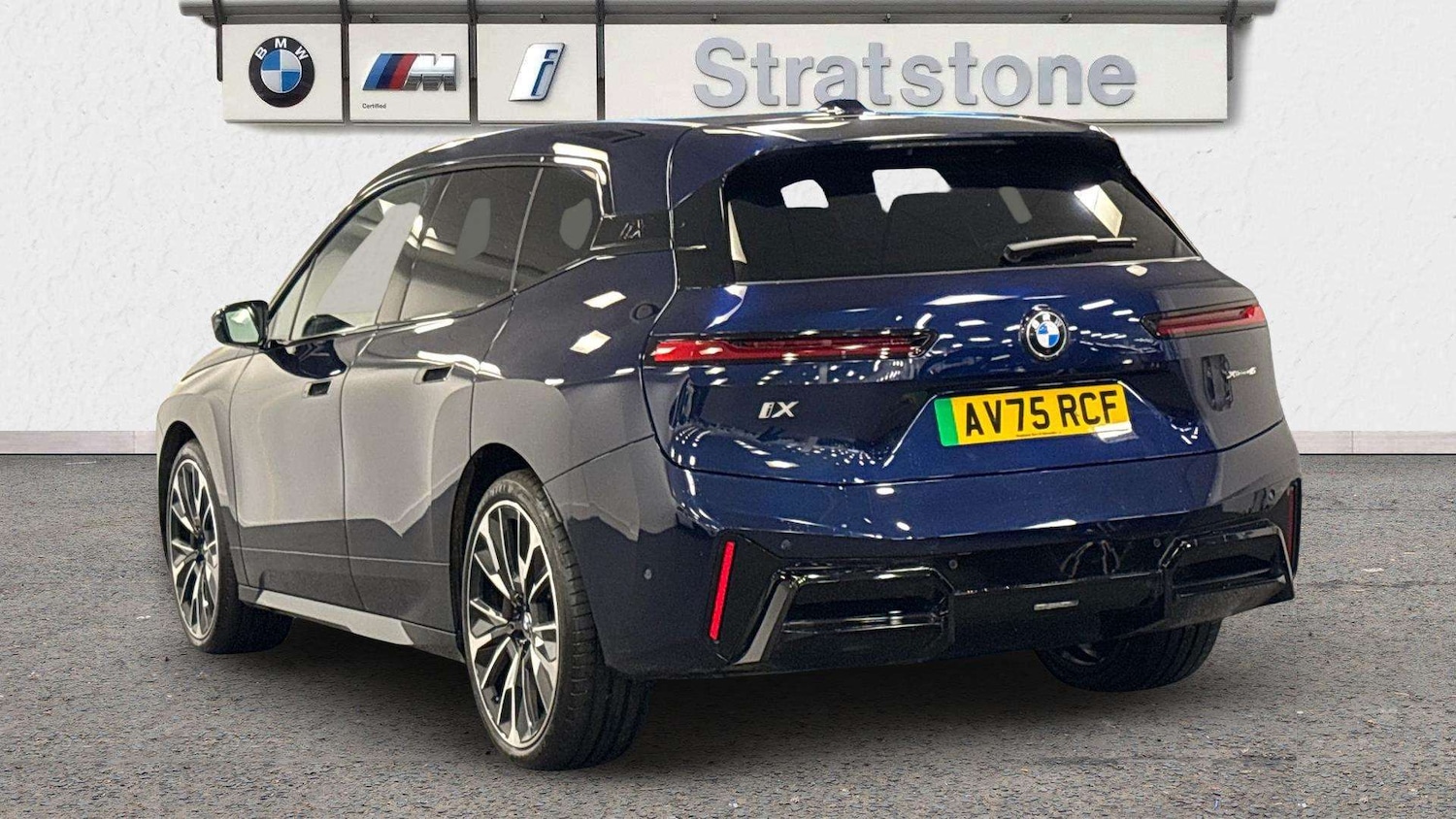 Used BMW iX 2025 for sale - 77112381: Photo 2