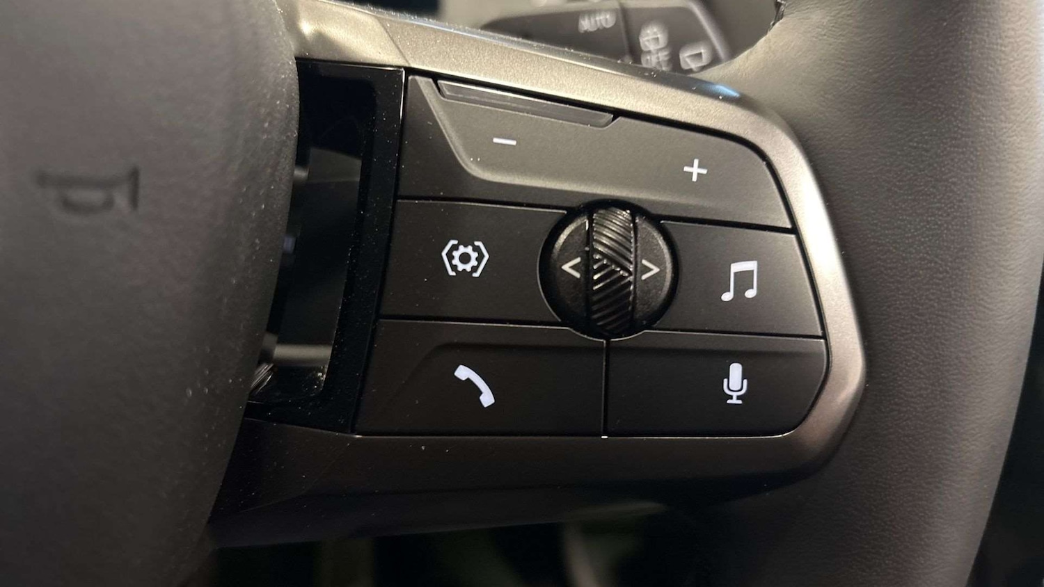 Used BMW iX 2025 for sale - 77112381: Photo 23