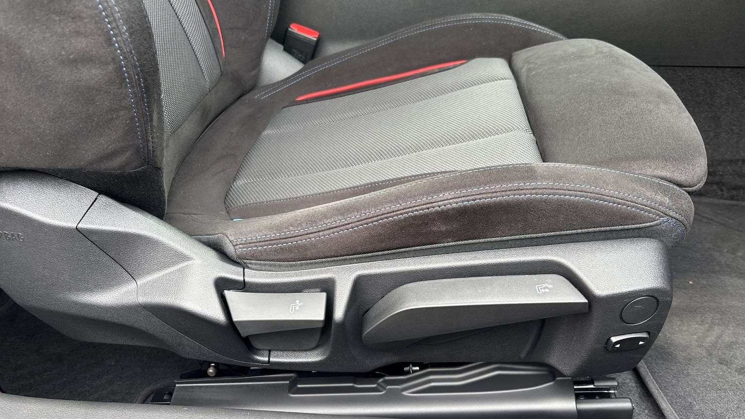 Used BMW 2 Series 2025 for sale - 77772145: Photo 28