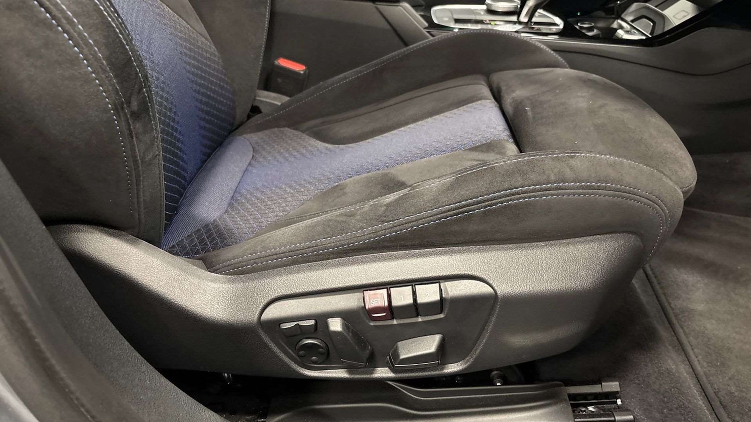 Used BMW 1 Series 2023 for sale - 77206437: Photo 28