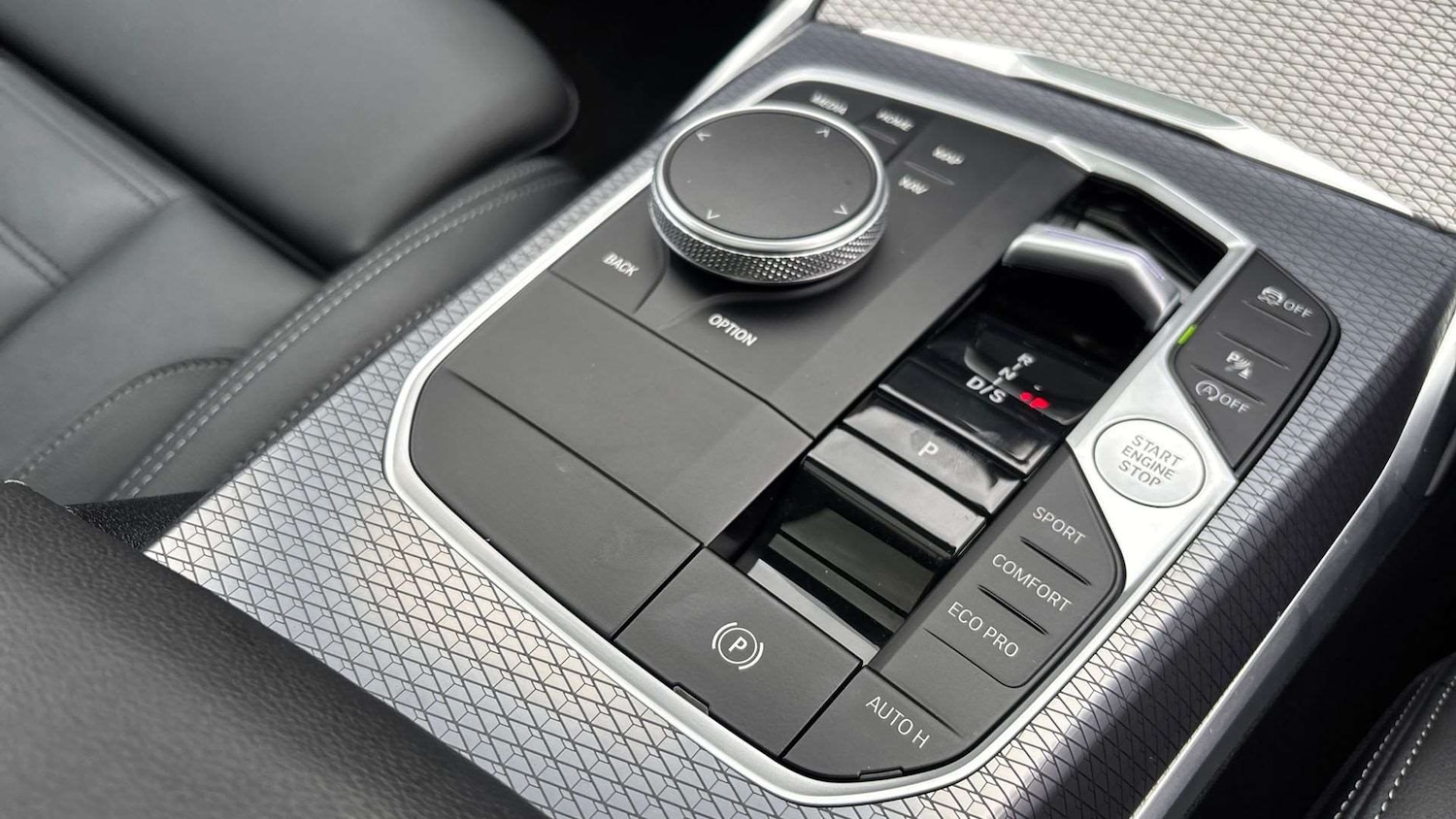 Used BMW 3 Series 2024 for sale - 76501850: Photo 12