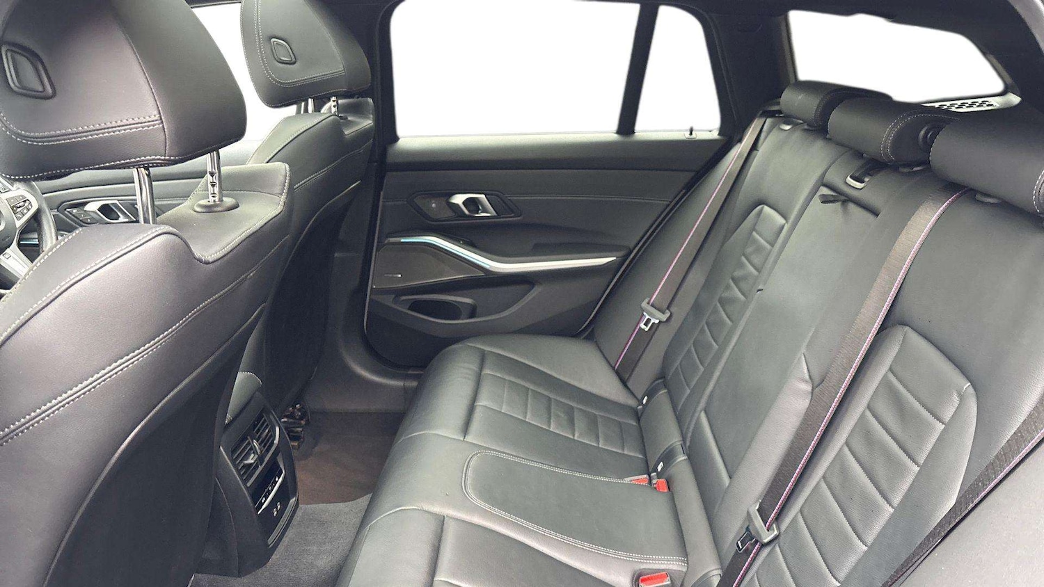 Used BMW 3 Series 2024 for sale - 76501850: Photo 14