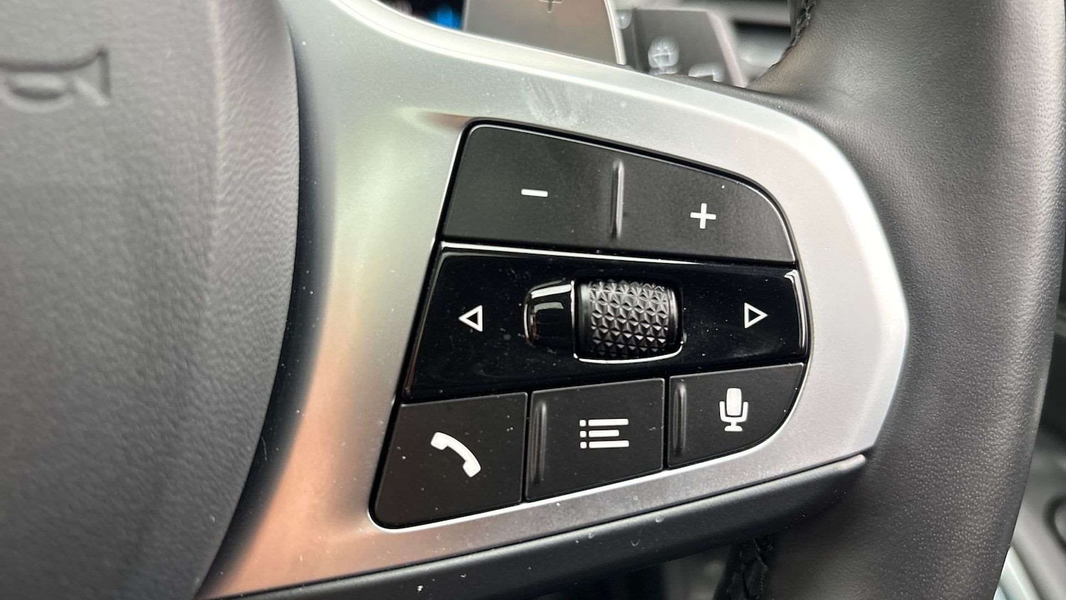 Used BMW 3 Series 2024 for sale - 76501850: Photo 23