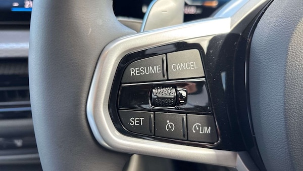 Used BMW 3 Series 2025 for sale - 76087911: Photo 22