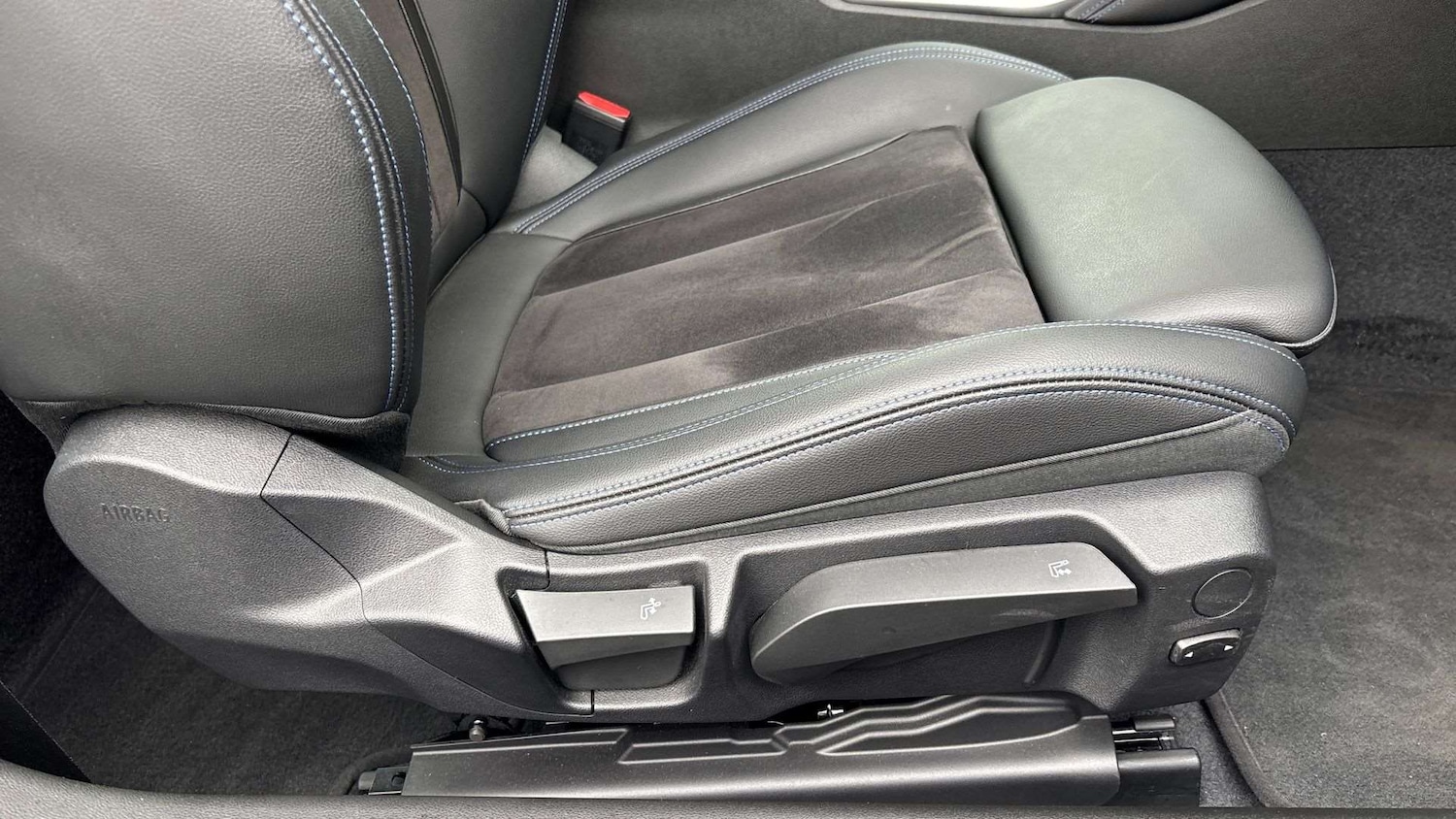 Used BMW 2 Series 2023 for sale - 76459981: Photo 28