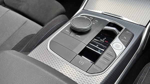 Used BMW 3 Series 2025 for sale - 75649338: Photo 12