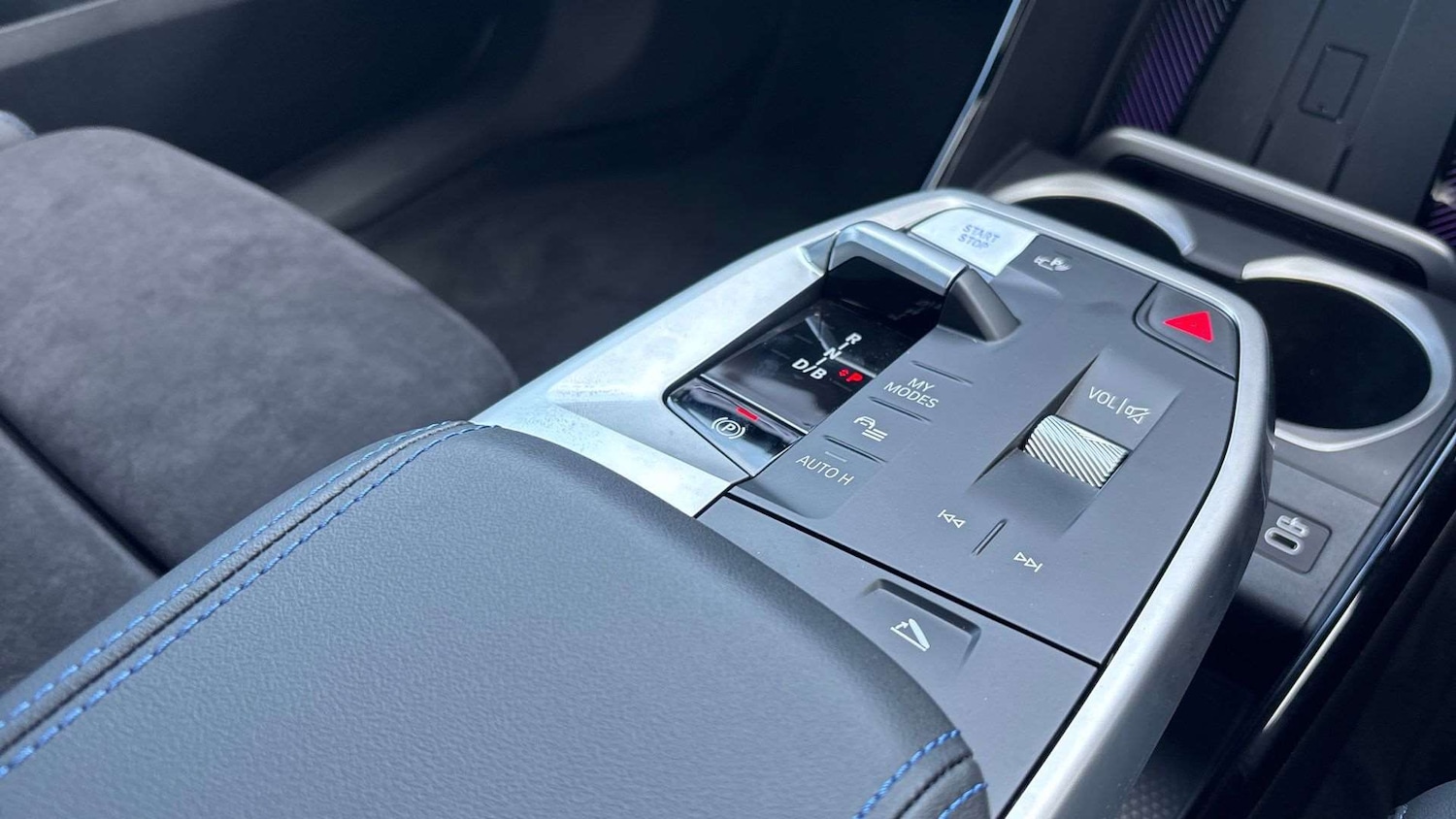 Used BMW iX1 2025 for sale - 76648950: Photo 12