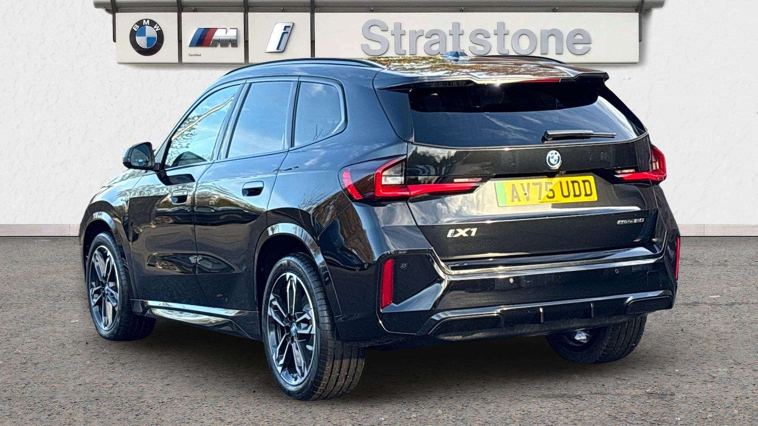 Used BMW iX1 2025 for sale - 76648950: Photo 2