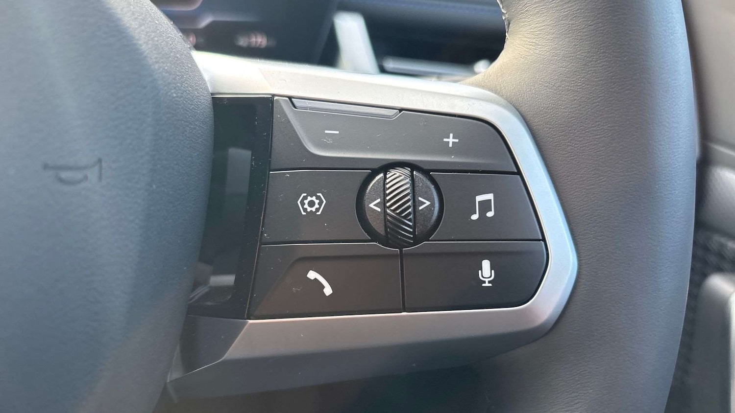 Used BMW iX1 2025 for sale - 76648950: Photo 23