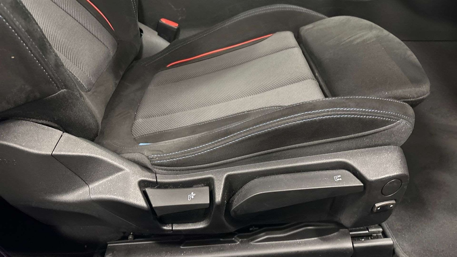 Used BMW 2 Series 2025 for sale - 76827637: Photo 28