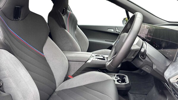Used BMW iX 2025 for sale - 75649398: Photo 13