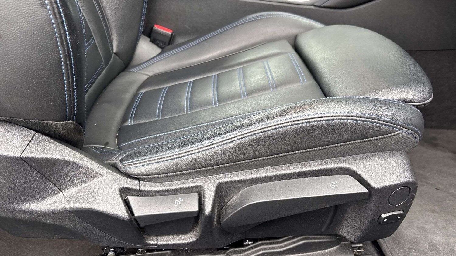 Used BMW 4 Series 2022 for sale - 75993896: Photo 28