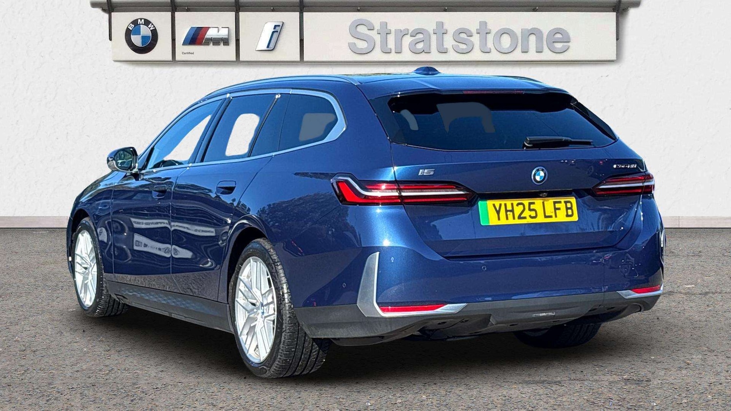 Used BMW i5 2025 for sale - 76045124: Photo 2