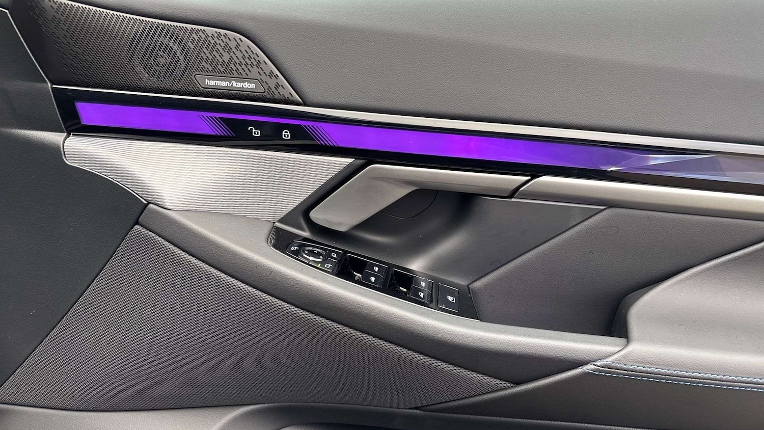 Used BMW 5 Series 2025 for sale - 76648804: Photo 27