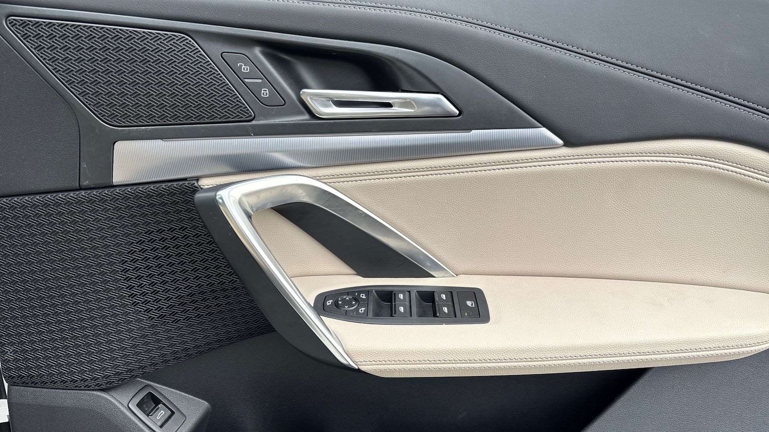 Used BMW iX1 2023 for sale - 76594329: Photo 27