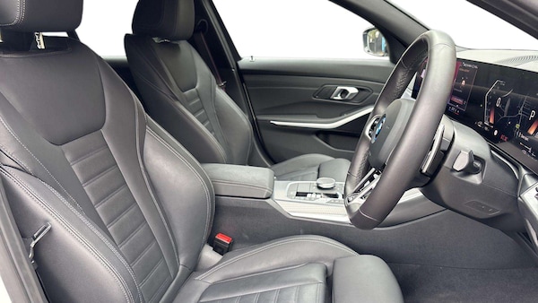 Used BMW 3 Series 2025 for sale - 76298491: Photo 13