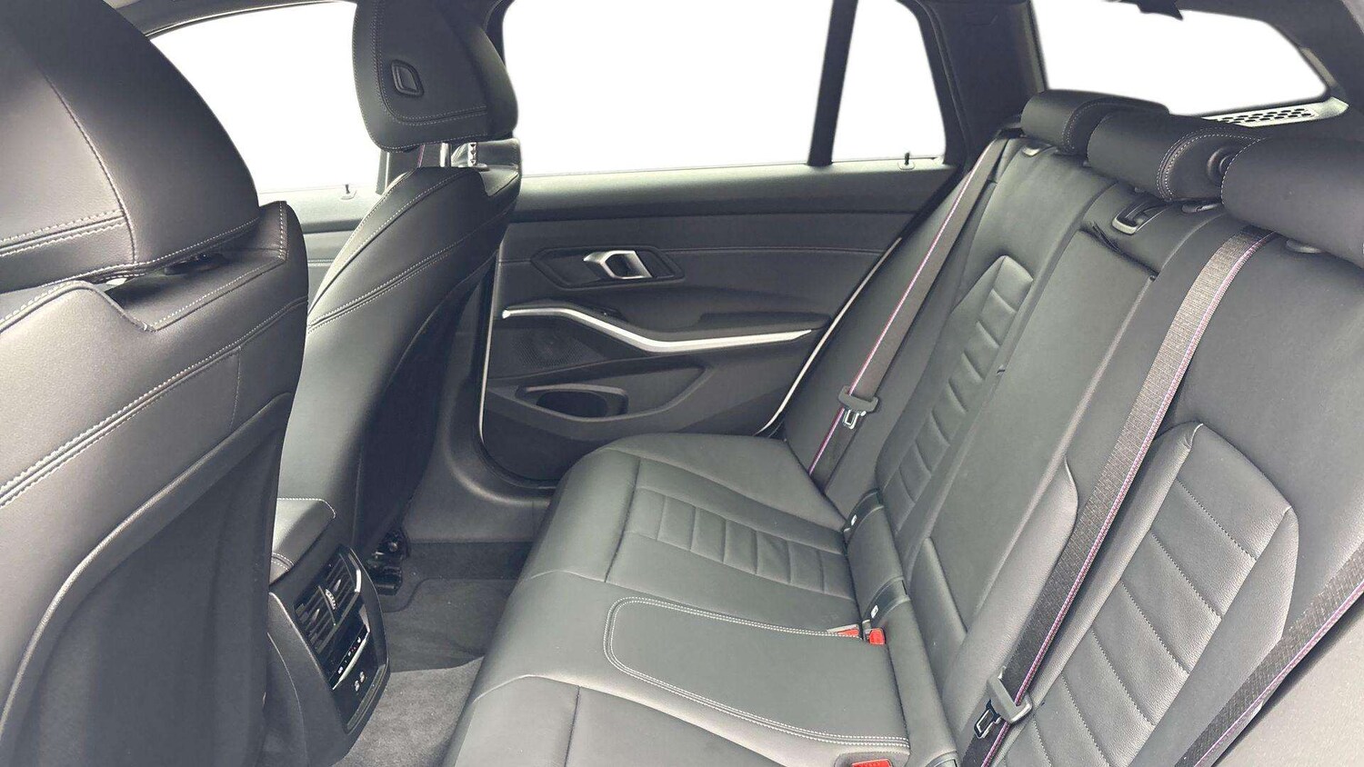 Used BMW 3 Series 2025 for sale - 76298491: Photo 14