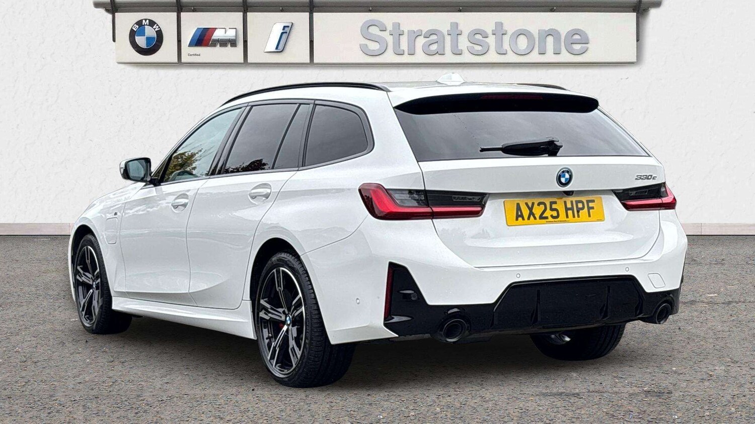 Used BMW 3 Series 2025 for sale - 76298491: Photo 2