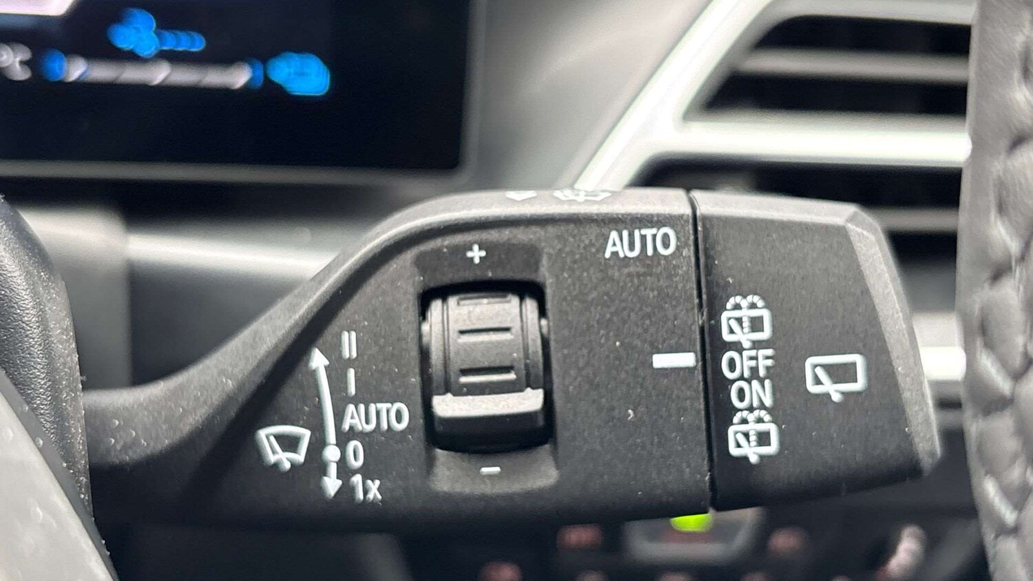 Used BMW 3 Series 2025 for sale - 76298491: Photo 30