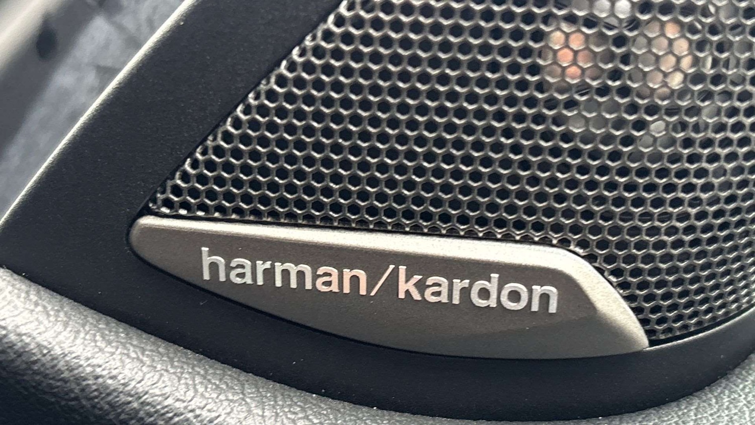 Used BMW M4 2021 for sale - 76732402: Photo 25