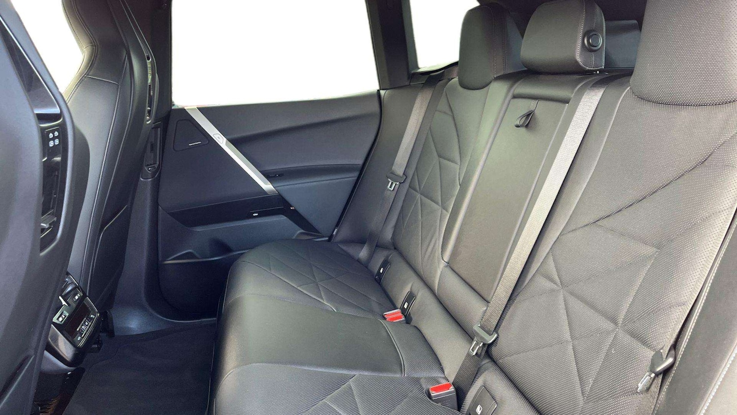 Used BMW iX 2022 for sale - 76575949: Photo 14