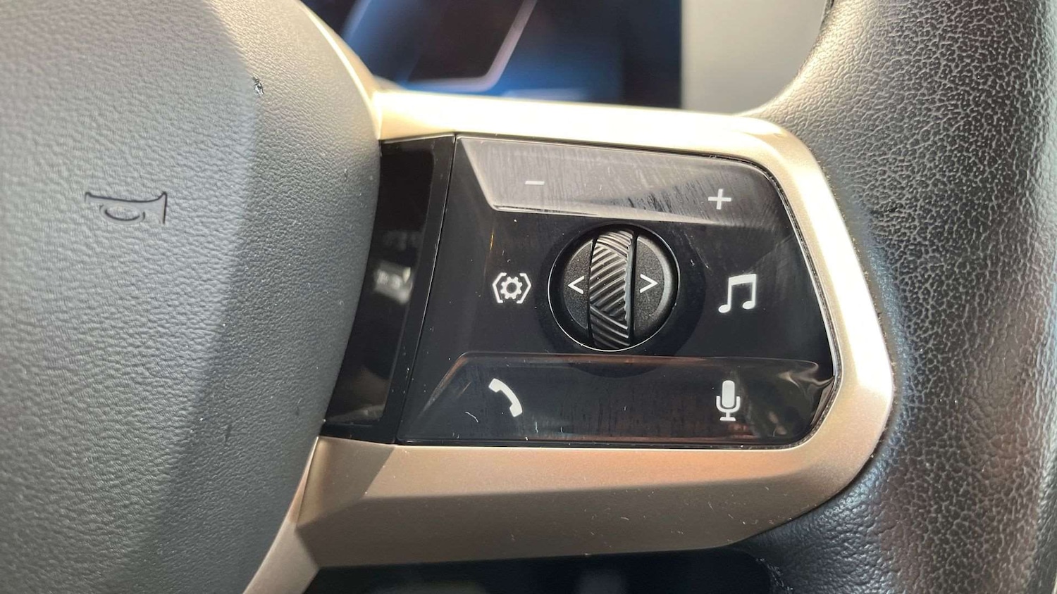 Used BMW iX 2022 for sale - 76575949: Photo 23