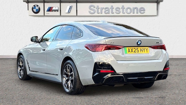 Used BMW i4 2025 for sale - 76218312: Photo 2