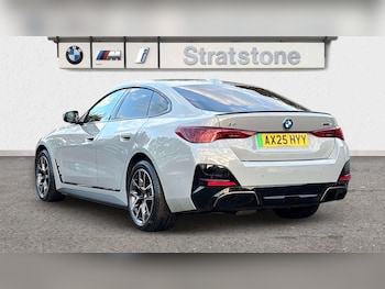 Used BMW i4 2025 for sale - 76218312: Photo 2