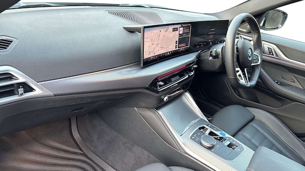 Used BMW i4 2025 for sale - 76218312: Photo 9