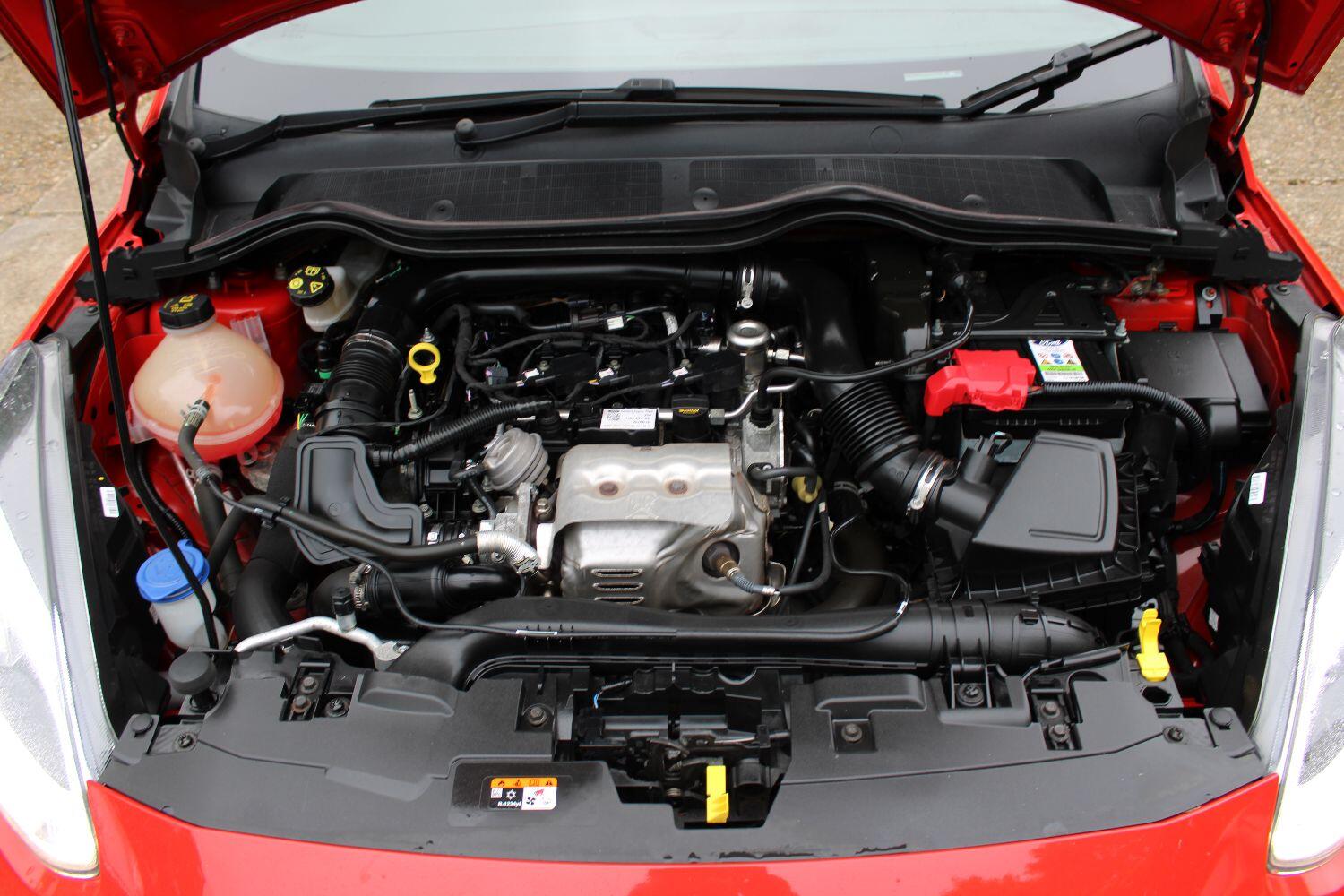 Used Ford Fiesta 2018 for sale - 76751717: Photo 40