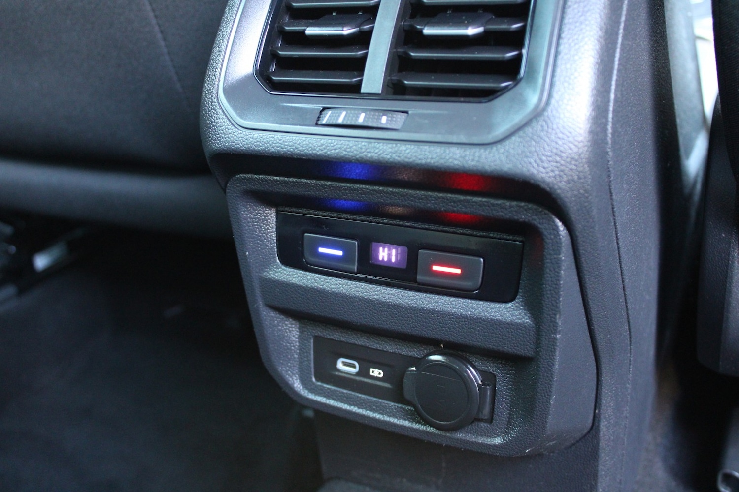 Used Volkswagen Tiguan 2021 for sale - 76751769: Photo 32