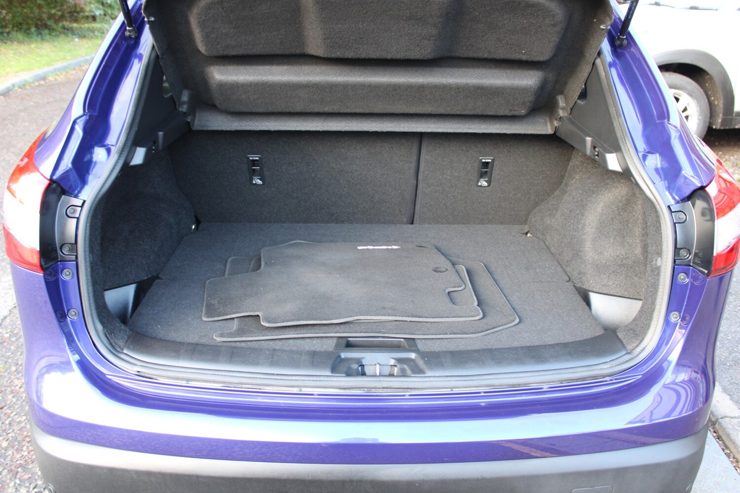 Used Nissan Qashqai 2017 for sale - 76751847: Photo 28