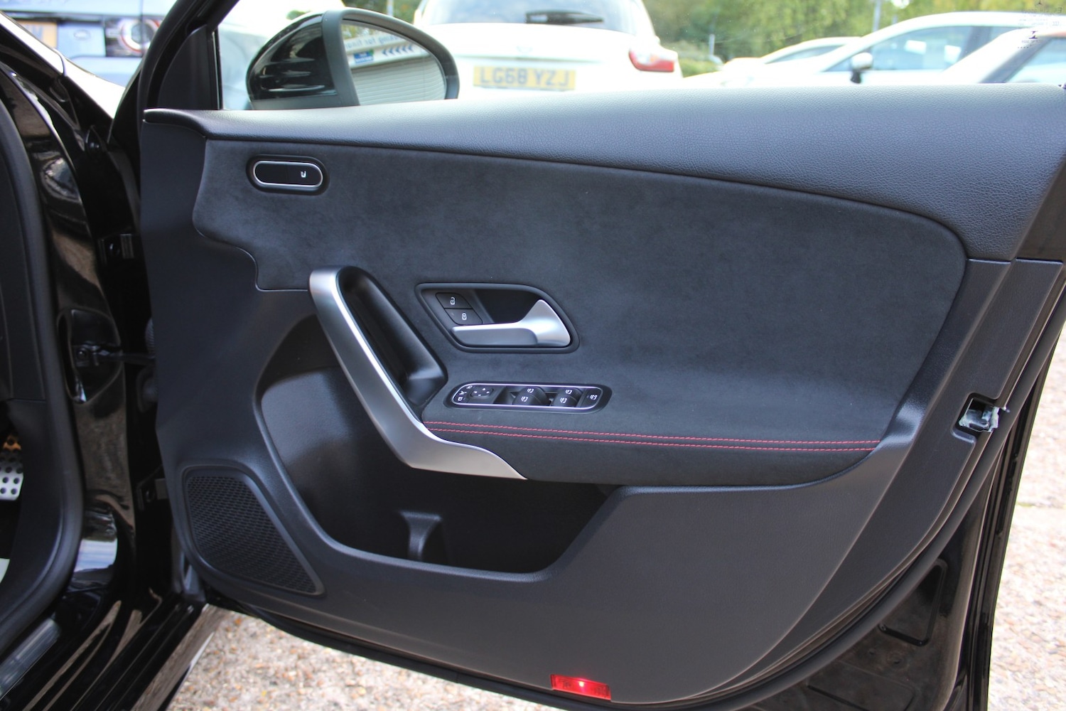 Used Mercedes-Benz A-Class 2018 for sale - 76751736: Photo 15