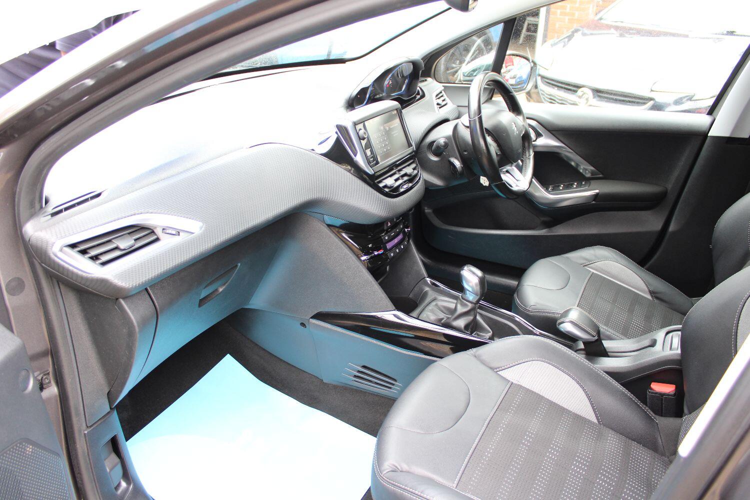 Used Peugeot 2008 2015 for sale - 76751758: Photo 27