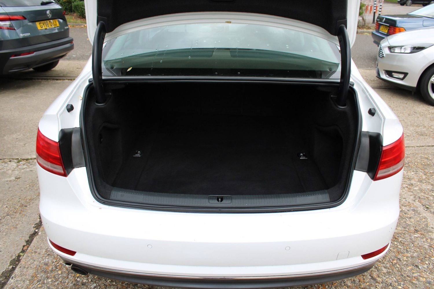 Used Audi A4 2017 for sale - 76751742: Photo 32